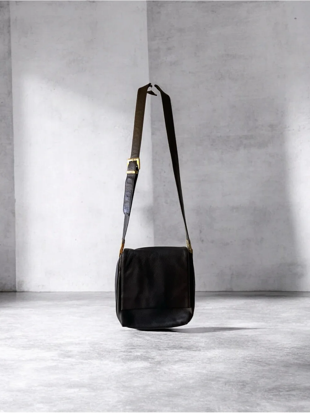 Perlina Brown Crossbody Leather Shoulder Bag